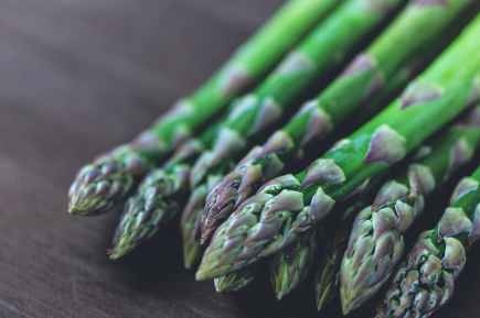 asparagus bunch bundle close up