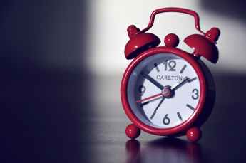 red carlton alarm clock